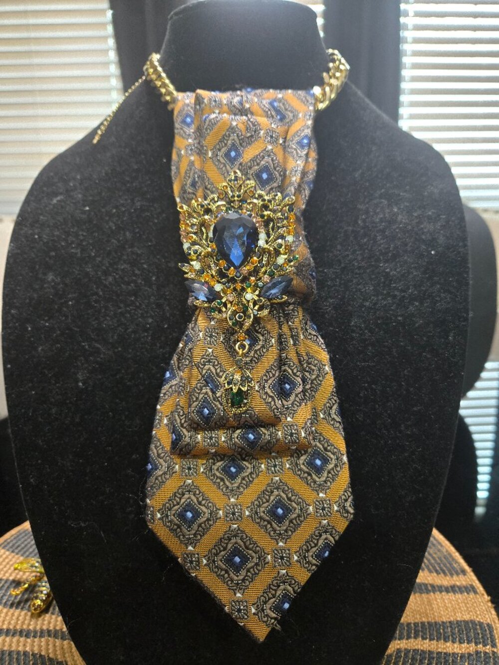 Decorative Tie Necklace with Brooch